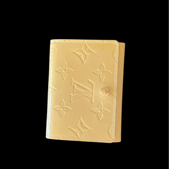 LOUIS VUITTON Ivory Yellow Monogram Card Wallet - Picture 2 of 14